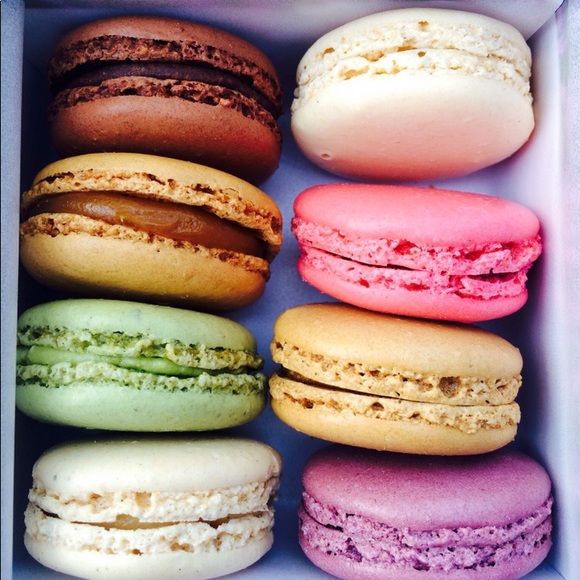 Meet your Posher, Amelia - Picture 1 of 1